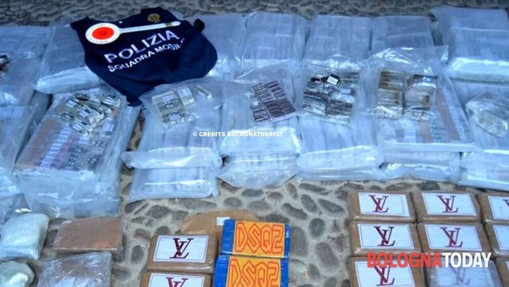 3 milion&euml; euro drog&euml; n&euml; sht&euml;pi, arrestohen dy shqiptar&euml;