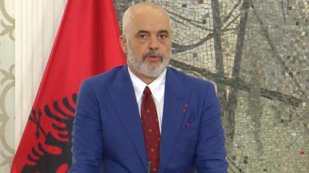 Rama ironi me krer&euml;t e komunave n&euml; veri t&euml; Kosov&euml;s, i