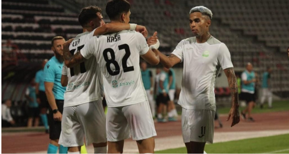 "V&euml;zhguesit e Fenerbahce n&euml; Elbasan Arena": p&euml;r