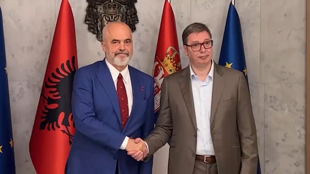 Dalin PAMJET/ Rama shtr&euml;ngon duart me Vu&ccedil;i&ccedil; n&euml; Beograd