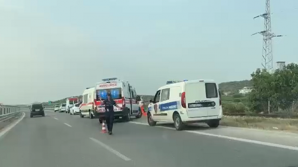 Aksident n&euml; Vlor&euml;-Fier/ Makina p&euml;rplaset me trafikndarsen dhe bie