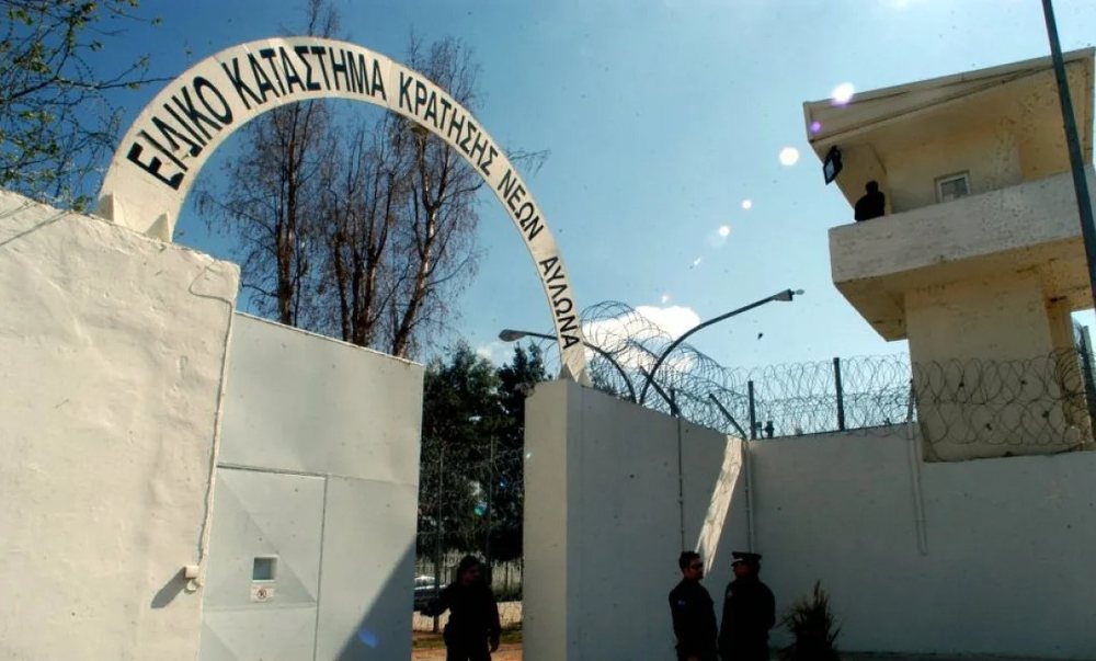 Sherr n&euml; burgun grek, t&euml; p&euml;rfshir&euml; disa shqiptar&euml;