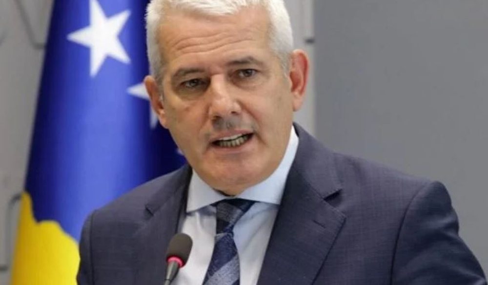Ministri Sve&ccedil;la: Qeveria e Kosov&euml;s nuk &euml;sht&euml; kund&euml;r