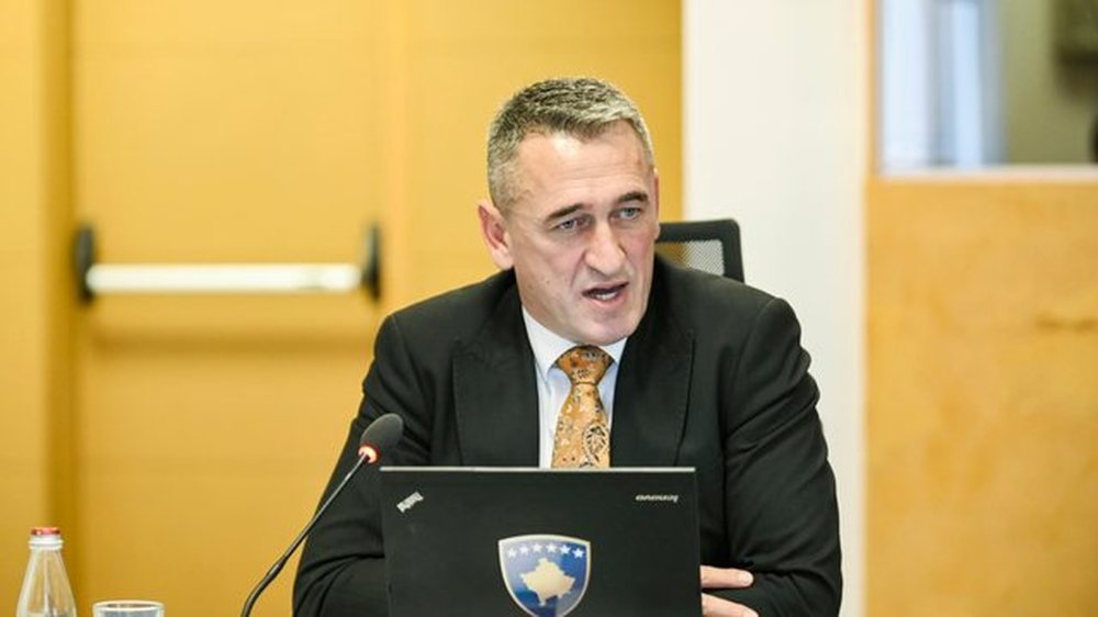 "Heqja e ndales&euml;s p&euml;r mallrat serbe n&euml; k&euml;mbim t&euml;