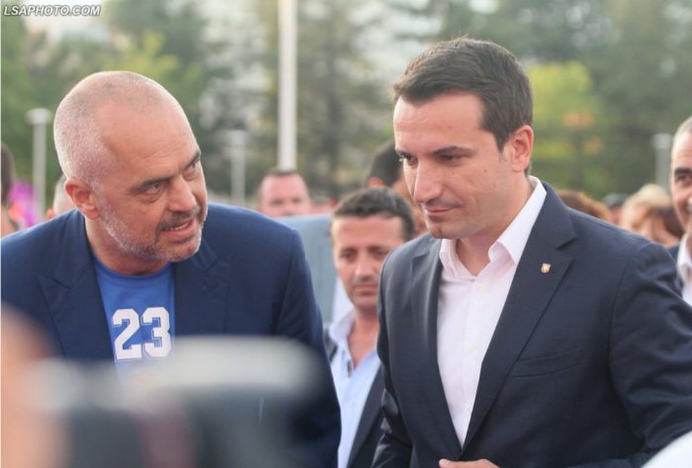 Meme e radh&euml;s/ Media italiane: Syt&euml; te Veliaj si pasardh&euml;s i