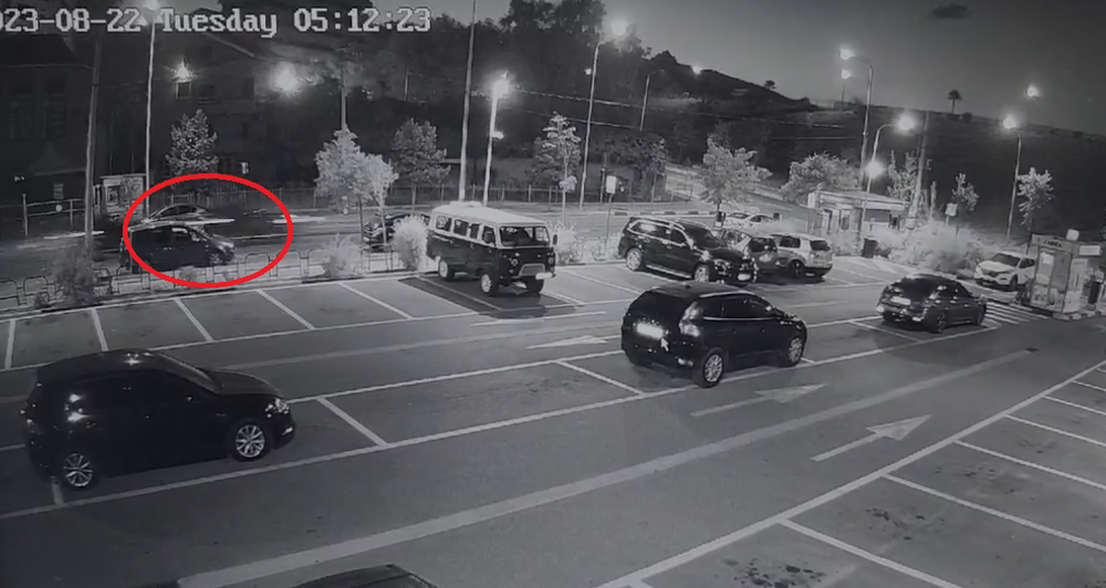 Fluturoi mbi dig&euml;n e Liqenit/ Policia shpall n&euml; k&euml;rkim shoferin,