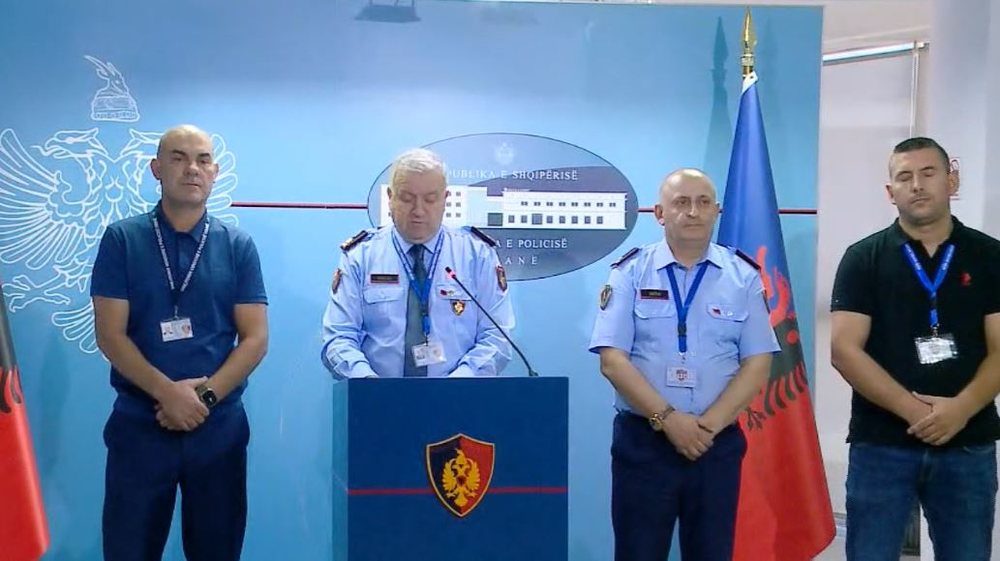 Sekuestrimi i mbi 11 mij&euml; dozave esktazi dhe pes&euml; t&euml; arrestuar/