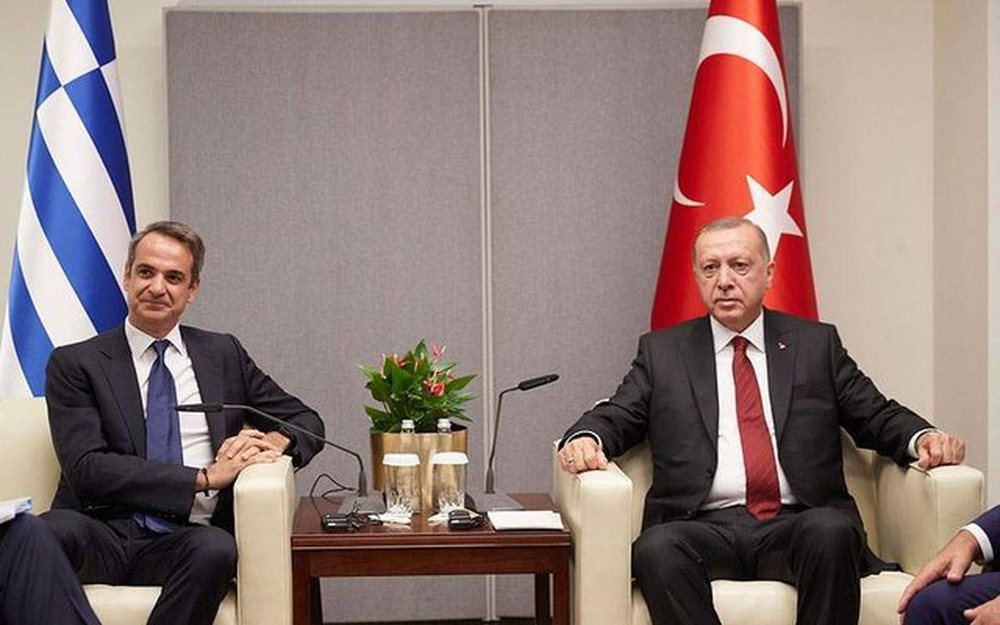 Mitsotakis-Erdogan, pritet nj&euml; marr&euml;veshje p&euml;r emigracionin