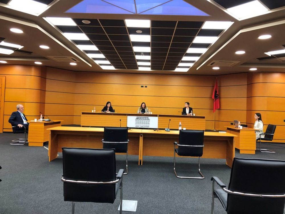 Gjyqtari Murat Lleshi doli n&euml; pension t&euml; parakohsh&euml;m kur u njoh