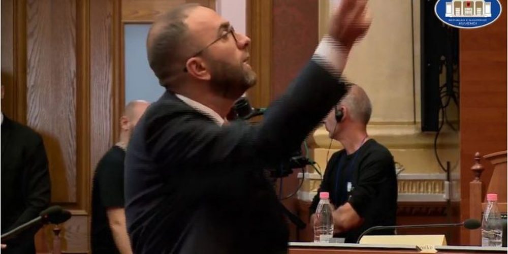 Tensione n&euml; seanc&euml;, Bardhi akuzon kryetaren e Kuvendit se ka ndyshuar