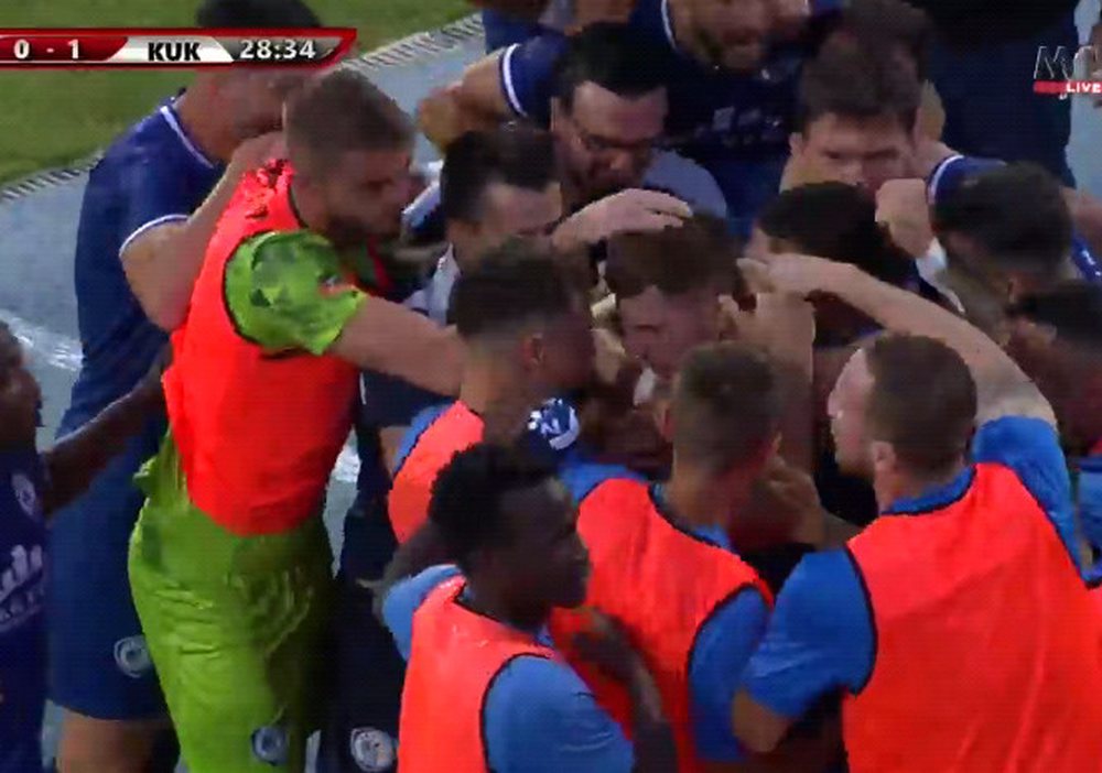 Video/ Re&ccedil;i shp&euml;ton pankin&euml;n e Nic&euml;s n&euml;