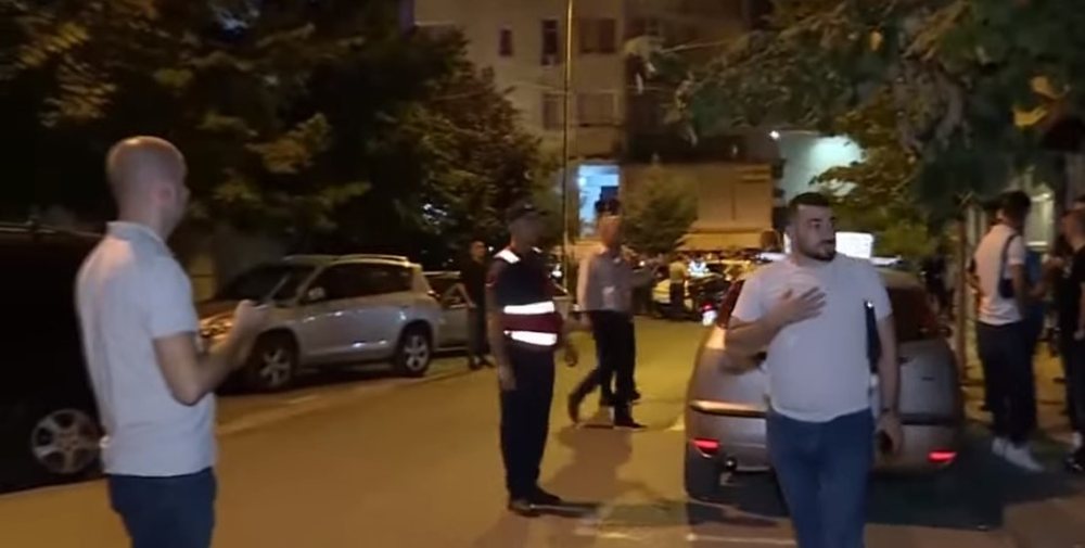 Emri/ Identifikohet polici q&euml; u godit me arm&euml; n&euml; Tiran&euml;