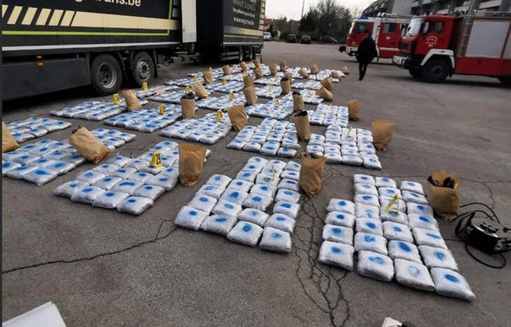 Trafikuan 782 kg marijuan&euml; nga Shqip&euml;ria, Europol arreston 6