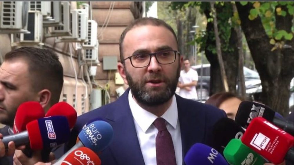 Bardhi reagon pas vendimit t&euml; gjykat&euml;s p&euml;r Berish&euml;n: Abuzim
