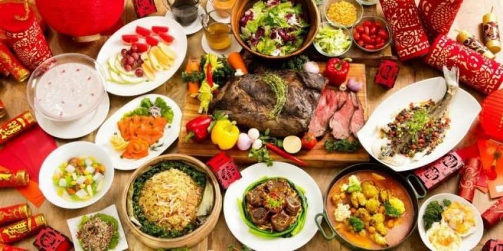 Ushqimet q&euml; nuk duhet t'i mungojn&euml; tryez&euml;s suaj sot