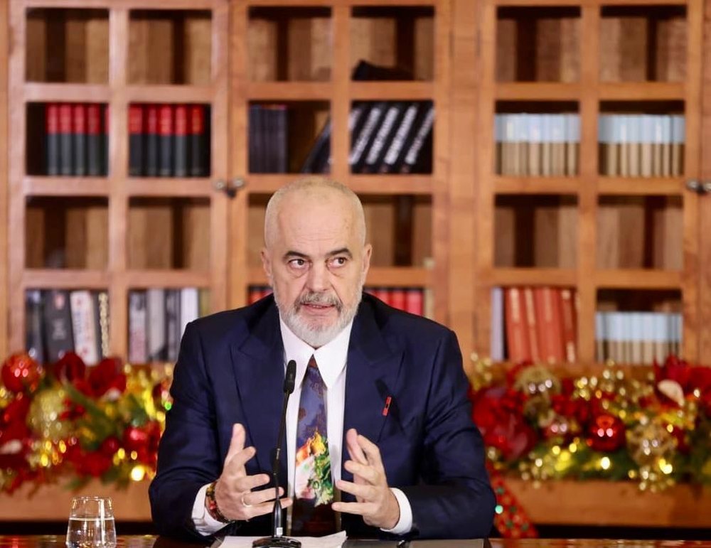 Berisha n&euml; 'arrest sht&euml;pie'/ Rama nga Kryeministria: