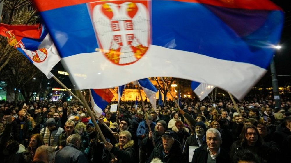Analist&euml;t n&euml; VOA: Protestat n&euml; Serbi, reagim ndaj dob&euml;simit