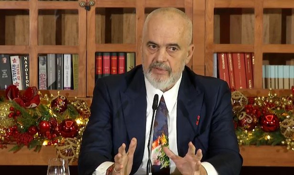 "Nuk ka hajdut 2 metra". Rama mbron Beqajn, nuk &euml;sht&euml;