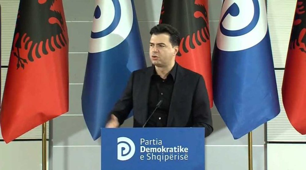 Basha p&euml;r Berish&euml;n: Ka humbur busull&euml;n, &euml;sht&euml; krusur