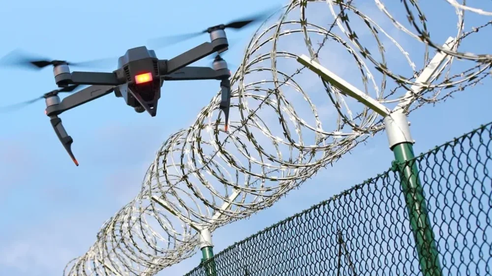 Fusnin celular&euml; dhe drog&euml; p&euml;r t&euml; burgosurit me dron&euml;,