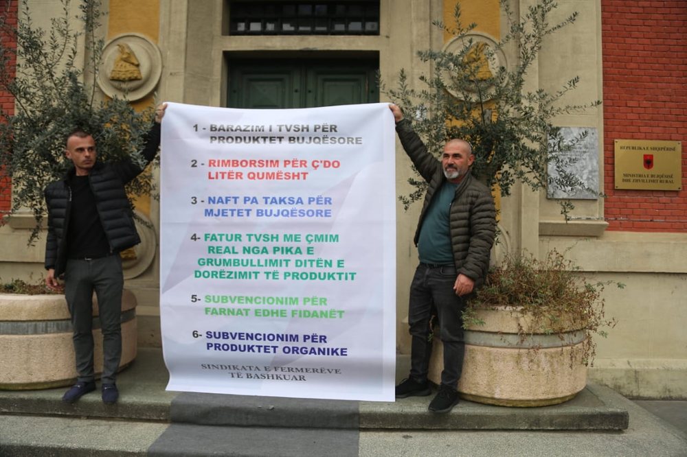 Fermer&euml;t para Ministris&euml; s&euml; Bujq&euml;sis&euml;/