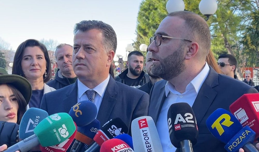 E pranon edhe Bardhi, Sali Berisha &euml;sht&euml; kryetar i opozit&euml;s
