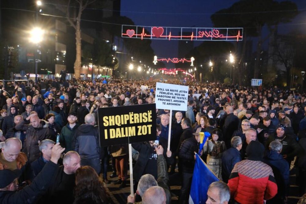 Meta, munges&euml; n&euml; protest&euml;n e bashkimit t&euml; opozit&euml;s