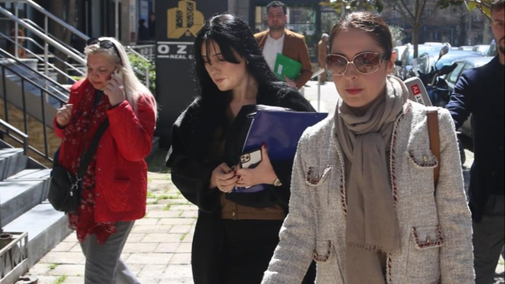 Divorci i Elia Zaharis&euml; dhe Princ Lek&euml;s, shtyhet seanca gjyq&euml;sore