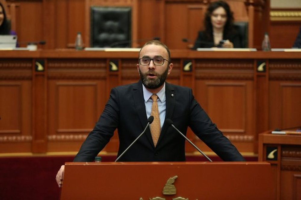 Gaz Bardhi: Drejtuesi i ri i Gard&euml;s &euml;sht&euml; paracaktuar, ligji