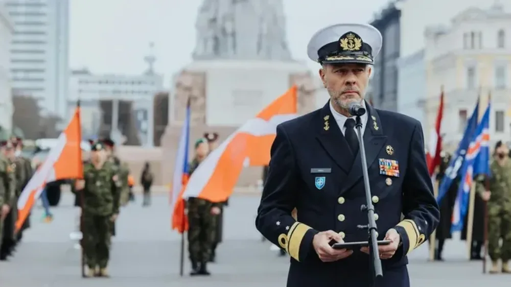 K&euml;rc&euml;nimi rus, zyrtari i NATO-s: Duhet t&euml; p&euml;rgatitemi!