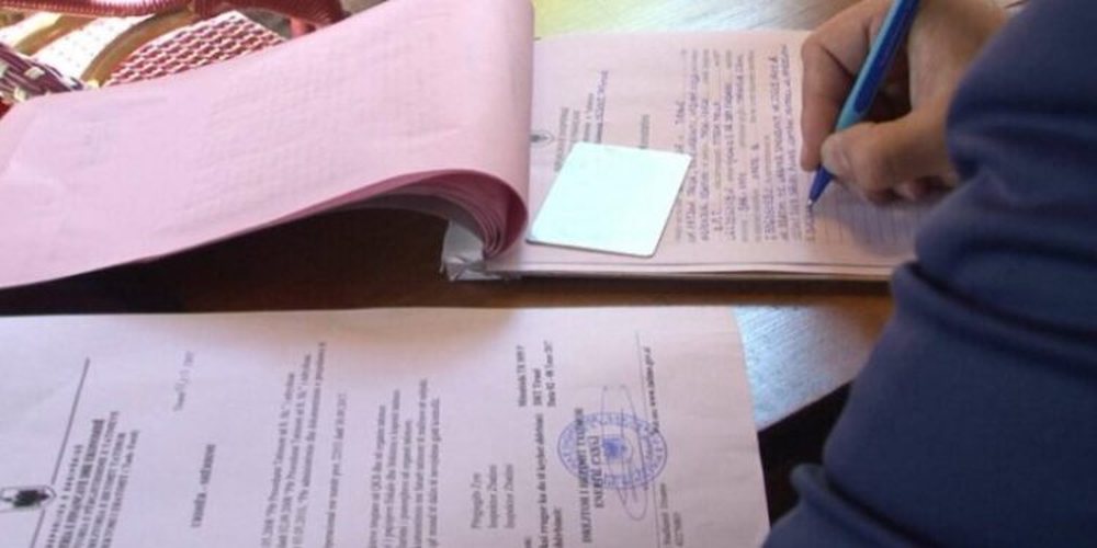 Kompensimi i pronave, institucionet d&euml;rguan qindra shkresa, 44 vet&euml;m