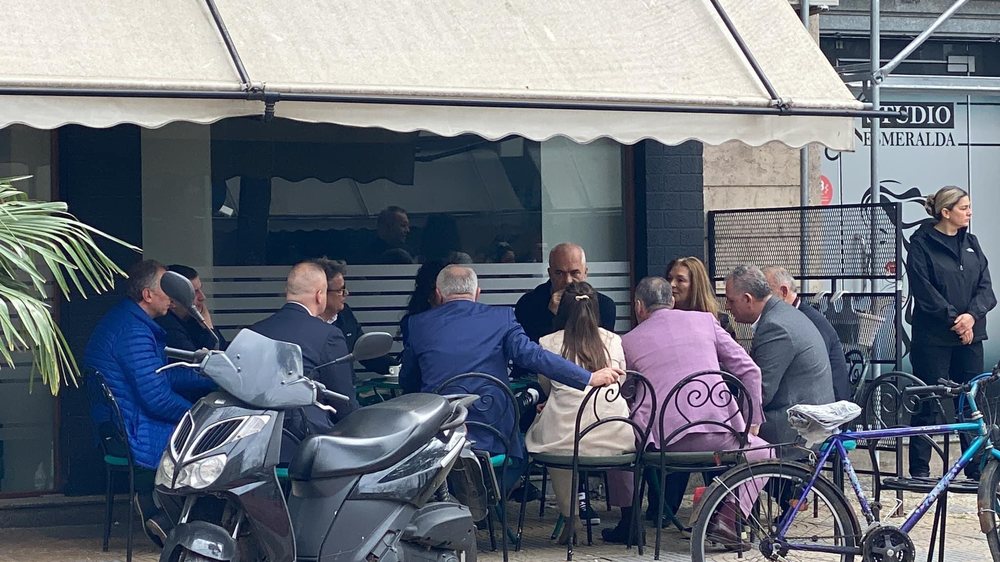 Nga riorganizimi i partis&euml; tek an&euml;tar&euml;simet e reja, Rama vijon