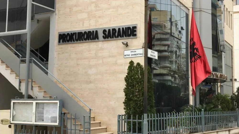 Lejuan nd&euml;rtimin e paligjsh&euml;m t&euml; pallatit 7-kat&euml;sh n&euml;
