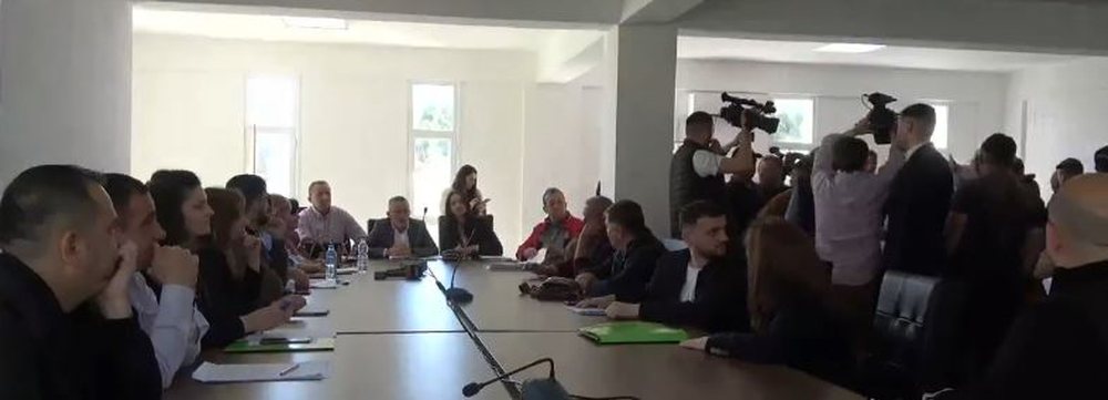 Beleri dhe Goro n&euml; burg/ Tensione t&euml; forta n&euml; k&euml;shillin