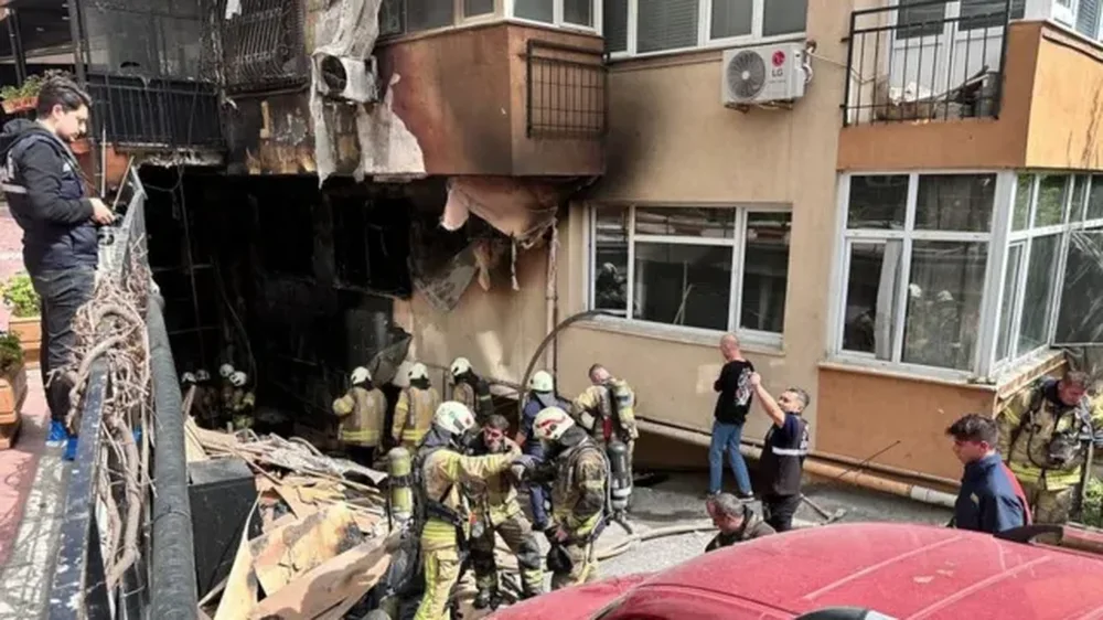 Zjarr n&euml; klub nate n&euml; Stamboll, 29 t&euml; vdekur