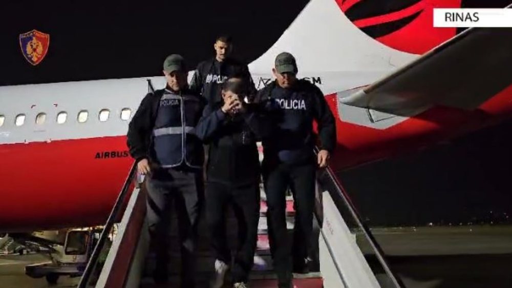 Vrau nj&euml; taksist dhe plagosi disa t&euml; tjer&euml;, ekstradohet n&euml;