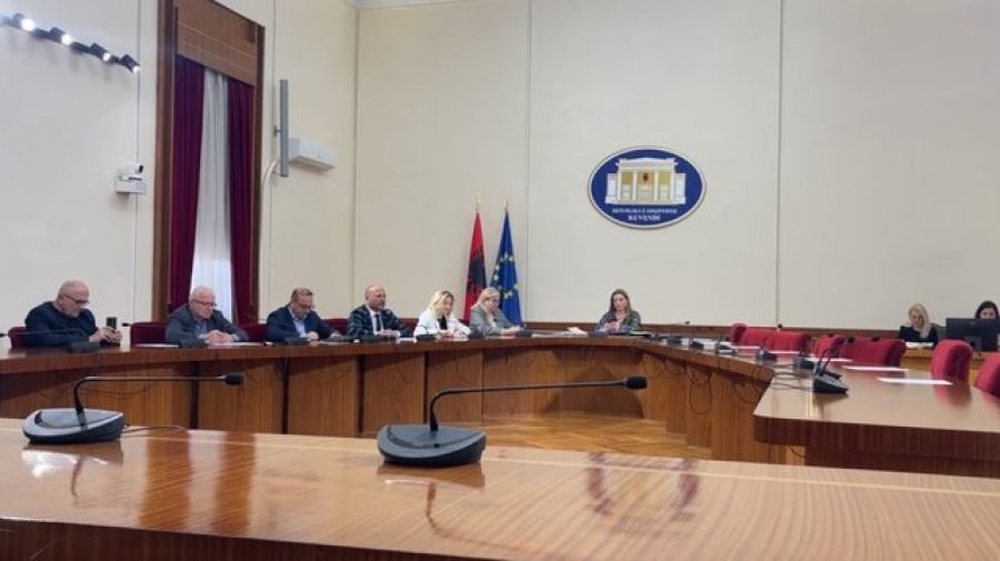 Opozita zhvillon e vetme komisionin hetimor n&euml; Sh&euml;ndet&euml;si