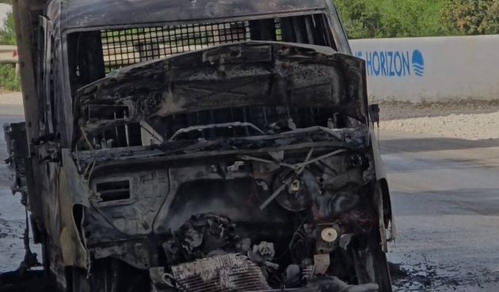 Digjet nga flak&euml;t kamion&ccedil;ina n&euml; aksin rrugor Radhim&euml; -