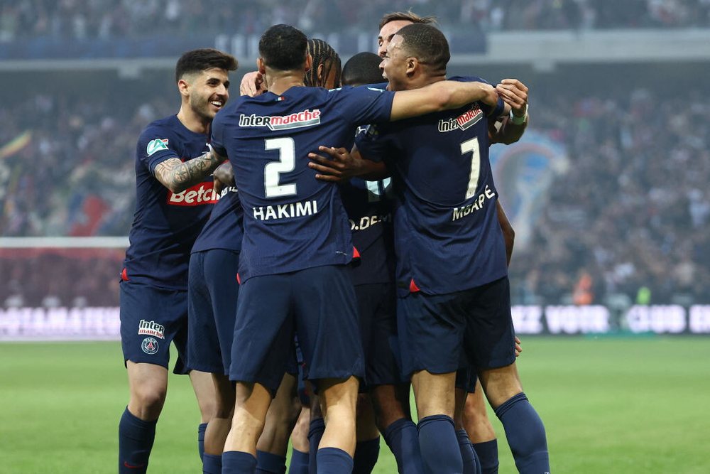 Video/ Kupa e Franc&euml;s, PSG rr&euml;mben trofeun: pas p&euml;rplasjeve