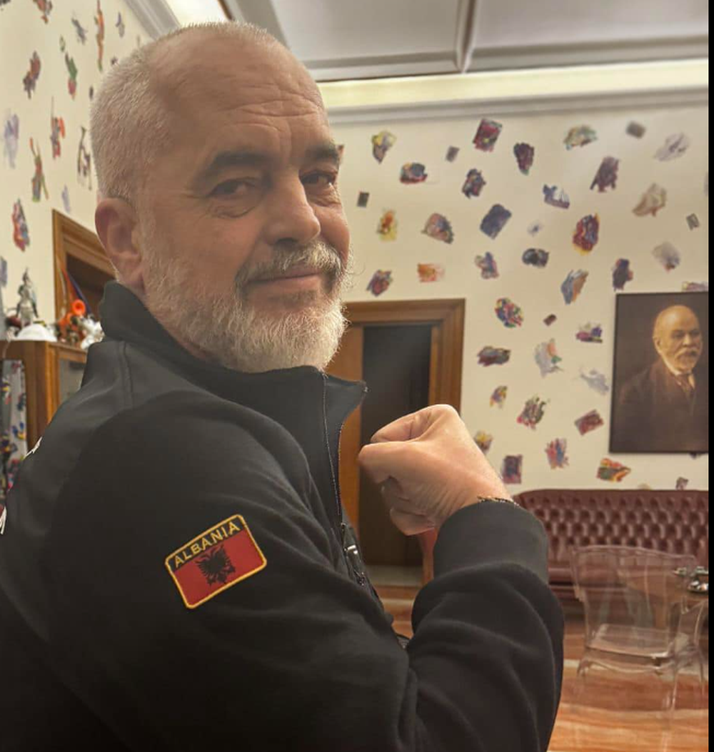 Rama njofton nj&euml; takim p&euml;r nes&euml;r me deputet&euml;t dhe ministrat