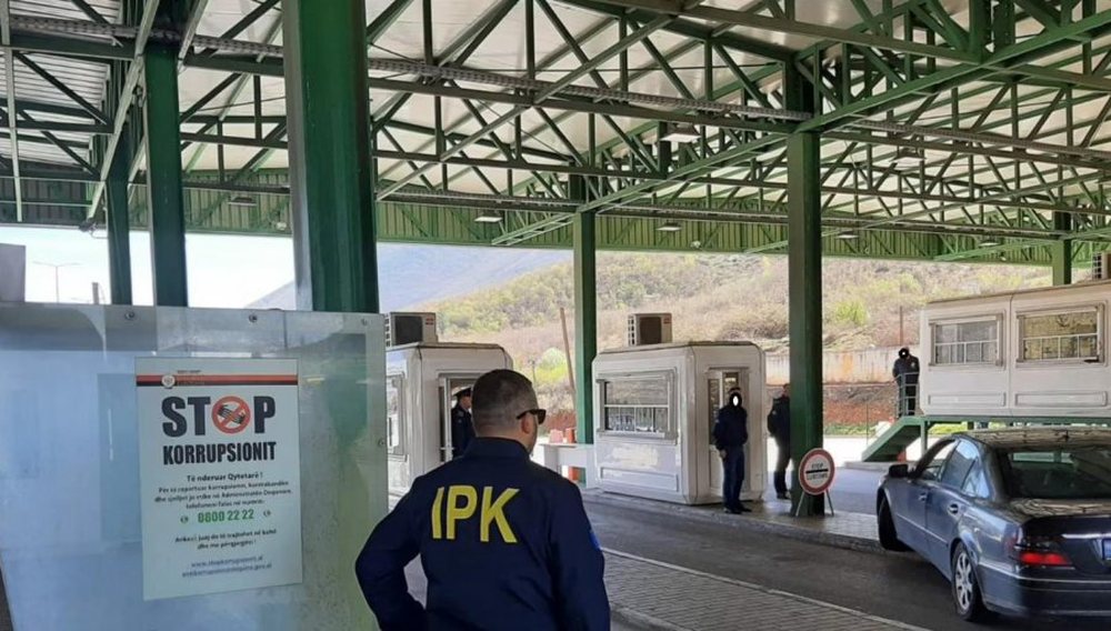 Shqip&euml;ria instalon kamera p&euml;rgjat&euml; kufirit me Kosov&euml;n