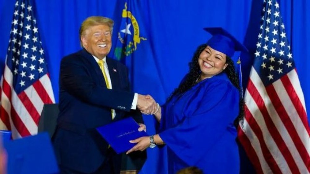 Trump: Green Card p&euml;r t&euml; gjith&euml; t&euml; huajt q&euml; diplomohen