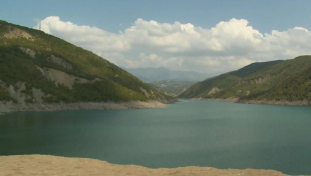 E r&euml;nd&euml; n&euml; Gramsh/ Bariu gjendet i mbytur n&euml; liqen