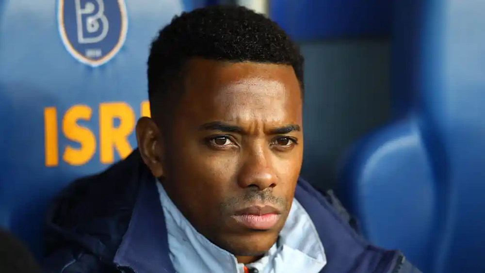 P&euml;rd*unoi shqiptaren, Robinho e jeta e n&euml; burg n&euml; Brazil: ja