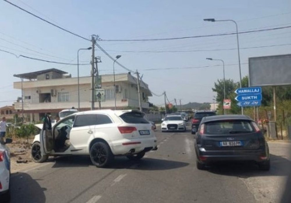 Aksidenti pran&euml; Gjirit t&euml; Lalzit/ Detajet e policis&euml;: Humb