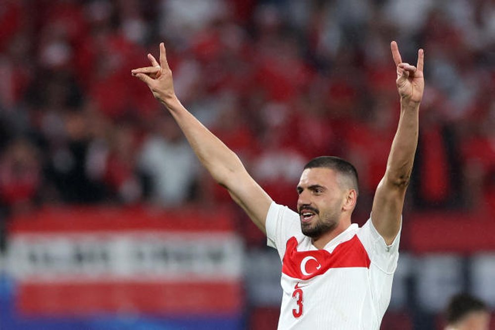 Festimi me gjestin e Ujqve gri, UEFA d&euml;non Demiral: dy ndeshje pezullim,