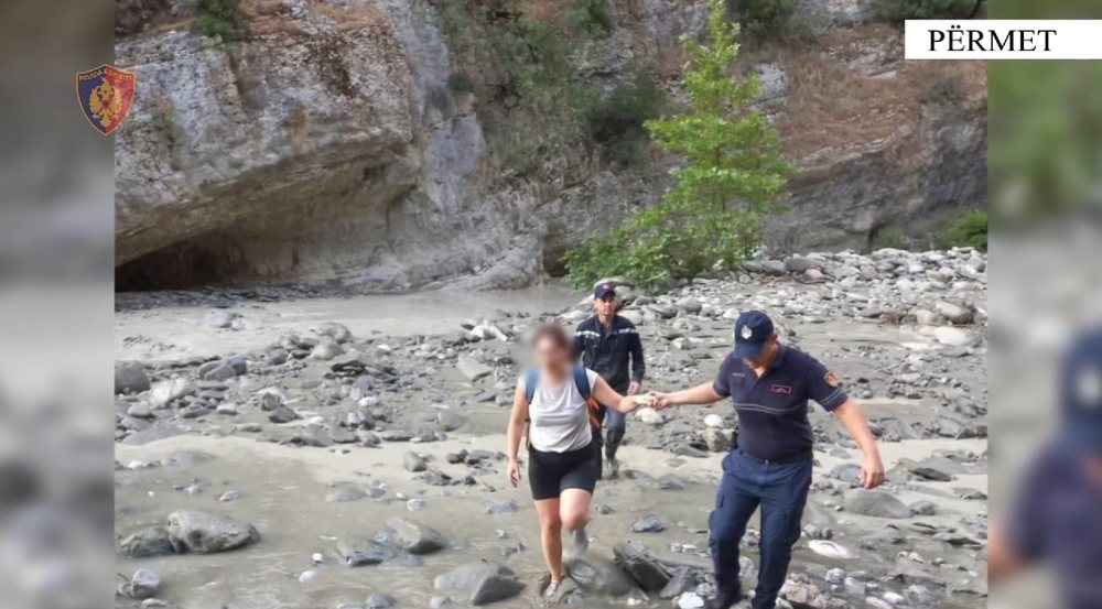 Ishin bllokuar n&euml; kanion, shp&euml;tohen 7 turist&euml; n&euml; P&euml;rmet