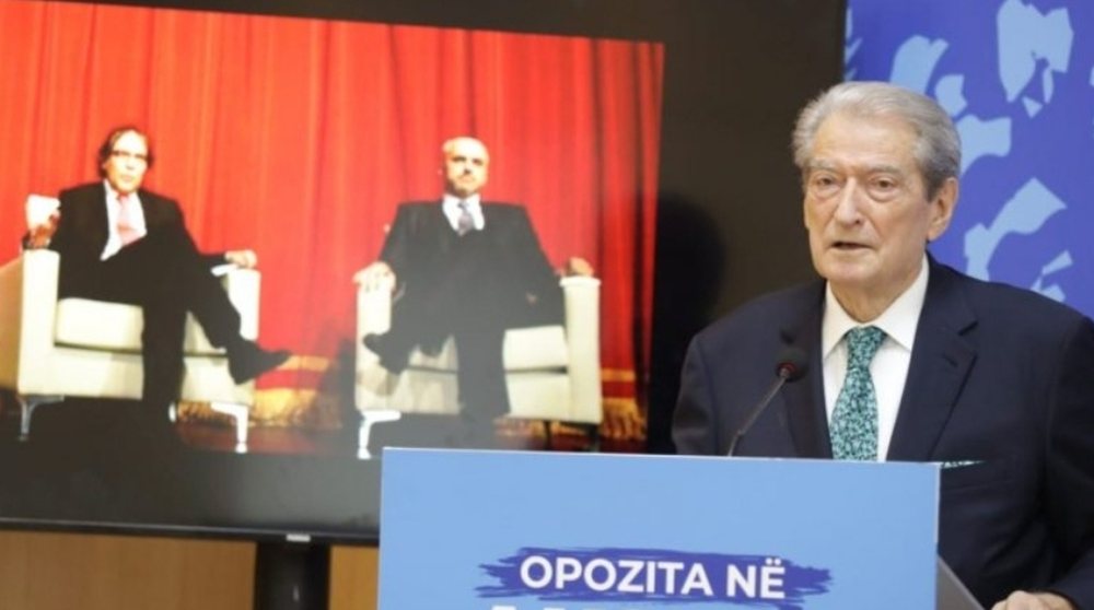 Gjenialiteti i Bollinos/ Manual si t&euml; votohet kund&euml;r Berish&euml;s