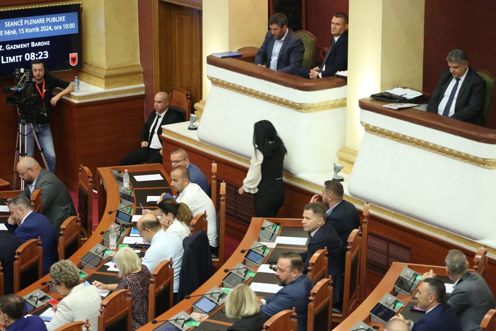 &Ccedil;'tregon duartrokitja e socialist&euml;ve n&euml; kuvend p&euml;r