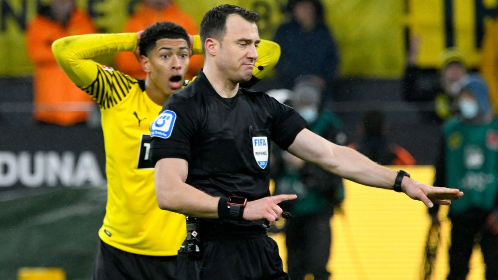 "Ka trukuar ndeshjet": Bellingham gjen p&euml;rball&euml; arbitrin
